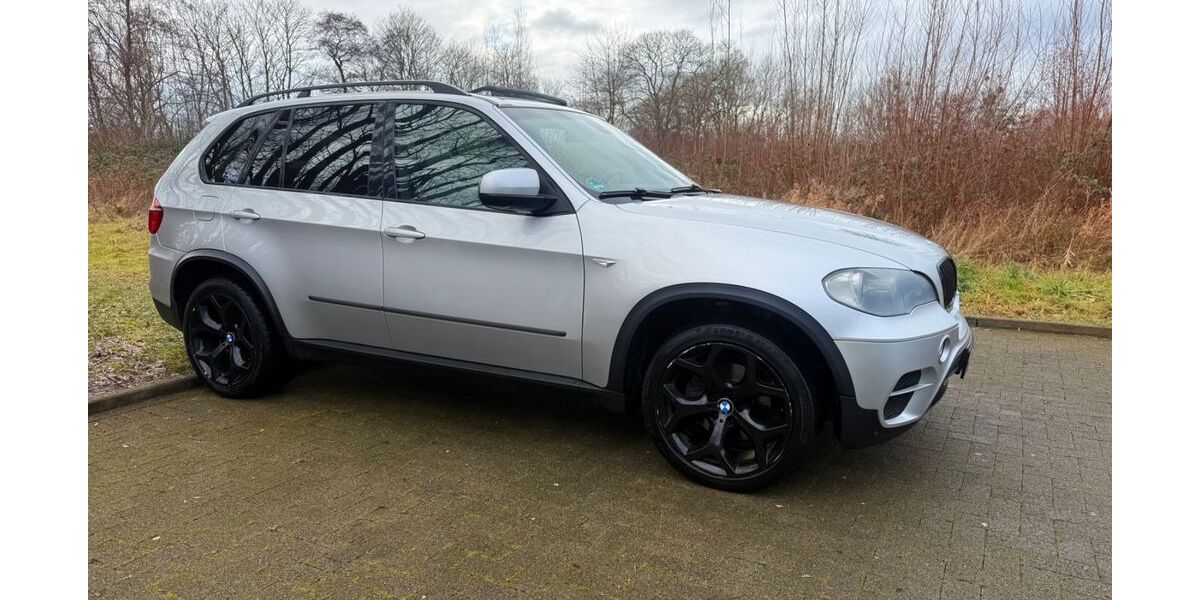 BMW X5 312.000 km 7.950 &euro; Aachen 52070
