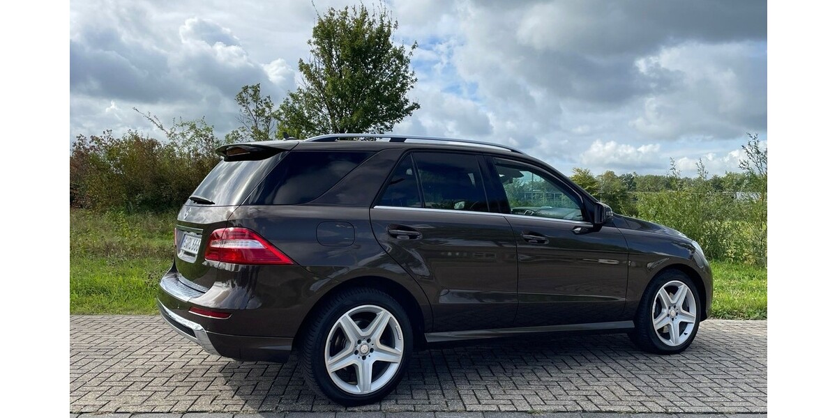 Mercedes-Benz ML 350 204.000 km 17.500 &euro; Heinsberg 52525