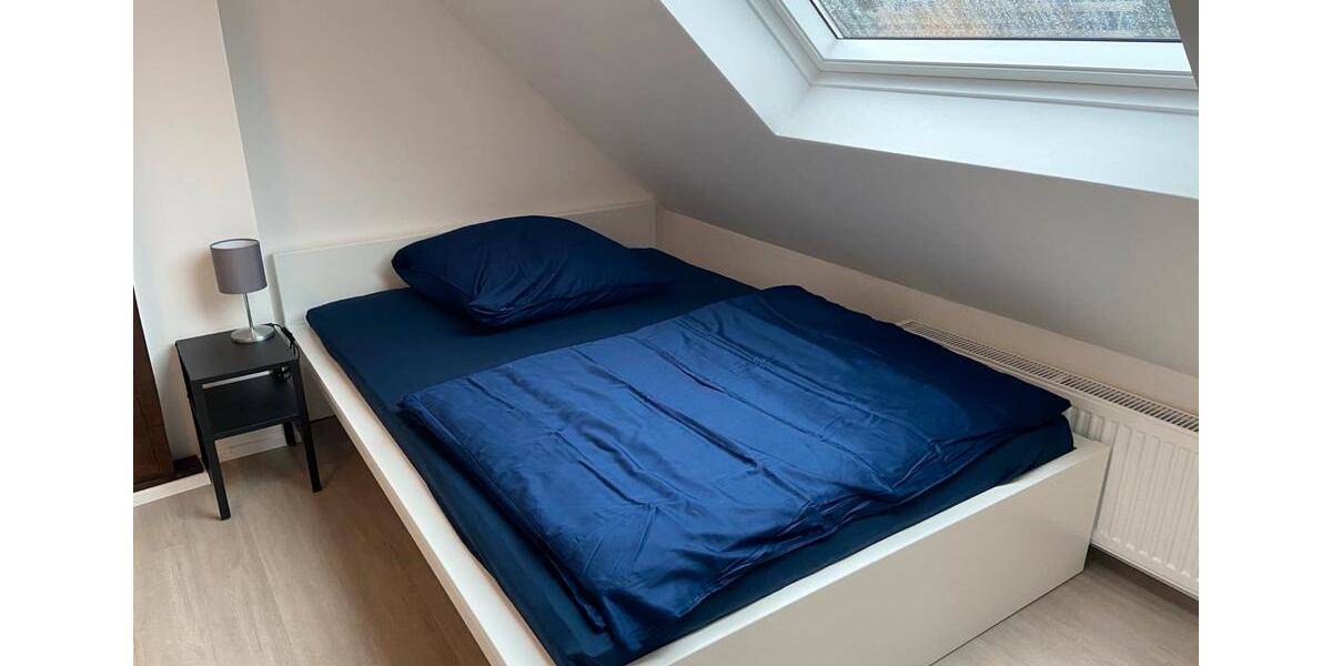 Dachgeschoßwohnung Aachen Aachen-Mitte - 4 Zimmer, 75 m&sup2;, 990&euro; | Angebot:26492799