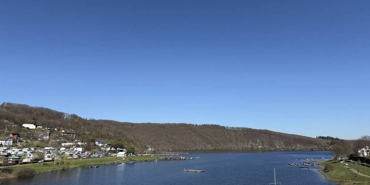 Etagenwohnung Simmerath / Woffelsbach Woffelsbach - 4 Zimmer, 140 m&sup2;, 440.000&euro; | Angebot:26246212