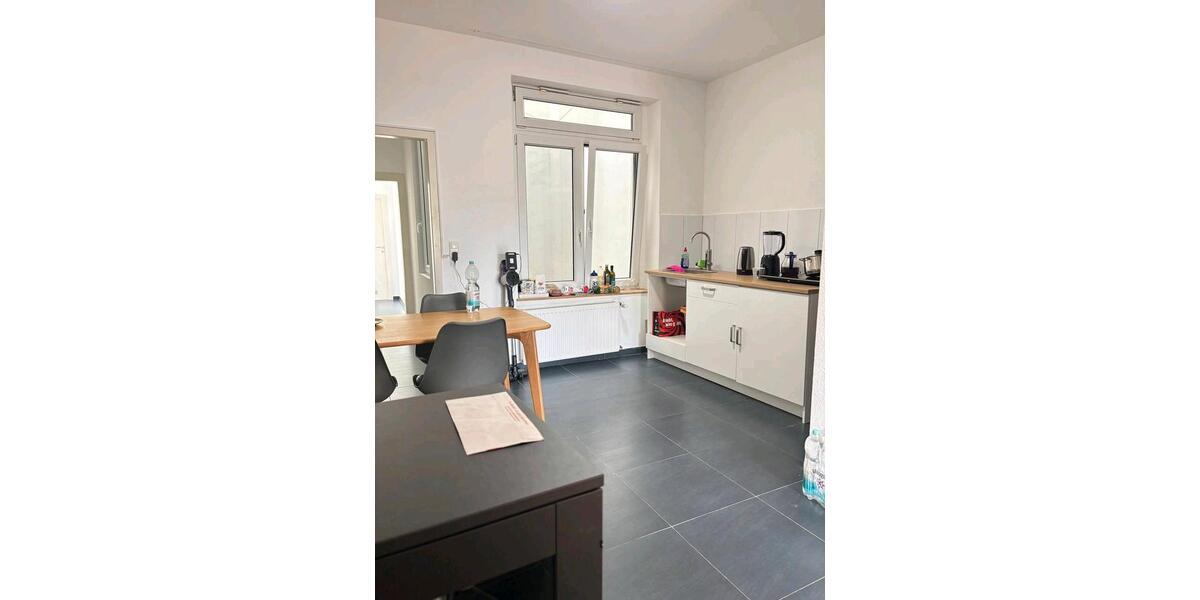 Etagenwohnung Aachen Aachen-Mitte - 2 Zimmer, 75 m&sup2;, 915&euro; | Angebot:25784075