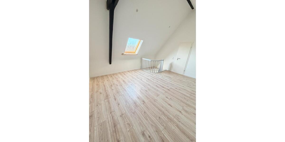 Dachgeschoßwohnung Jülich - 1 Zimmer, 64 m&sup2;, 840&euro; | Angebot:26695805
