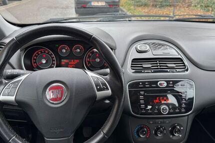 Fiat Punto 103.000 km 3.290 &euro; Düren 52349