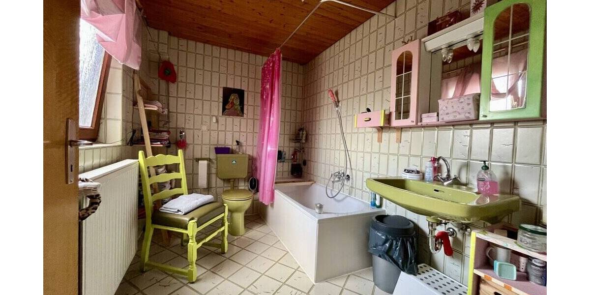 Reihenmittelhaus Stolberg (Rhld.) Münsterbusch - 5 Zimmer, 136 m&sup2;, 268.000&euro; | Angebot:26192162