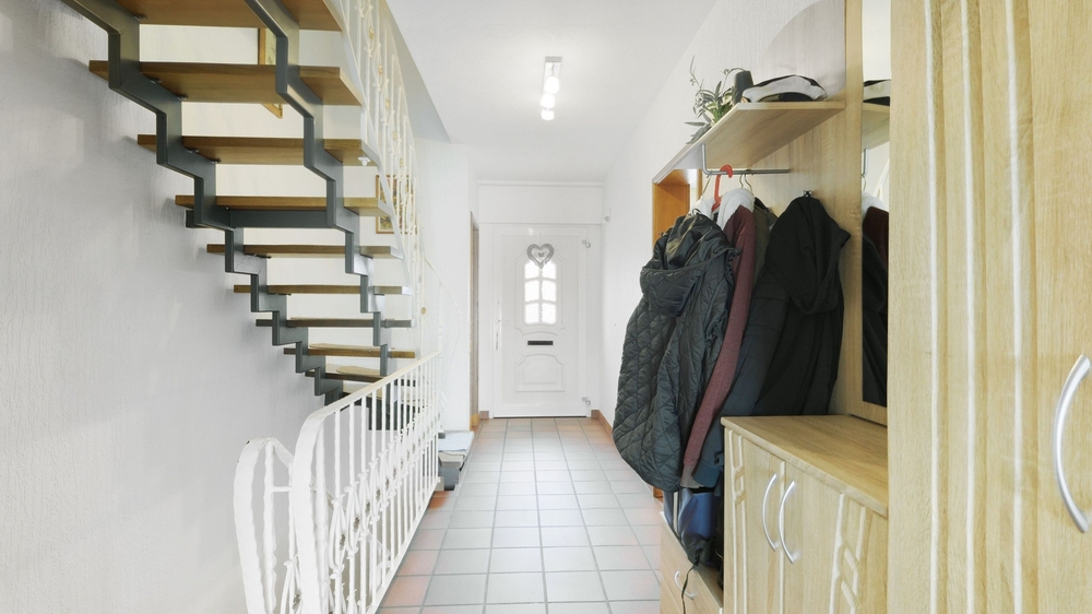 3D: Familienglück in ruhiger Lage - Sehr gepflegtes Einfamilienhaus mit Kamin, Balkon und viel Platz - Reihenendhaus Gangelt | Angebot:26748668