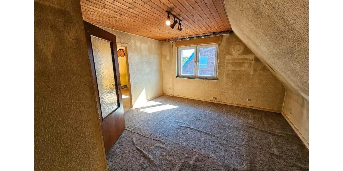 Doppelhaushälfte Düren Rölsdorf - 6 Zimmer, 129 m&sup2;, 240.000&euro; | Angebot:26739059