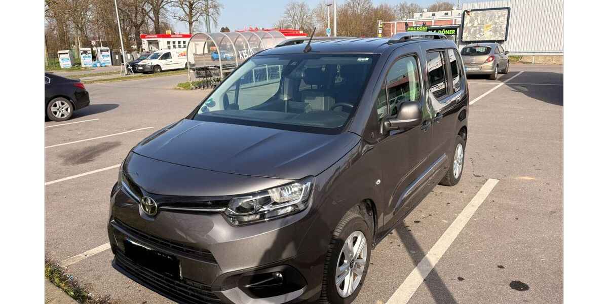 Toyota Proace City 55.000 km 17.900 &euro; Aldenhoven 52457