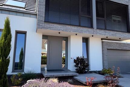 Haus Jülich - 8 Zimmer, 260 m&sup2;, 880.000&euro; | Angebot:26988876