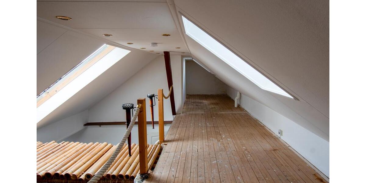 Dachgeschoßwohnung Aachen Aachen-Mitte - 2 Zimmer, 80 m&sup2;, 330.000&euro; | Angebot:26901784