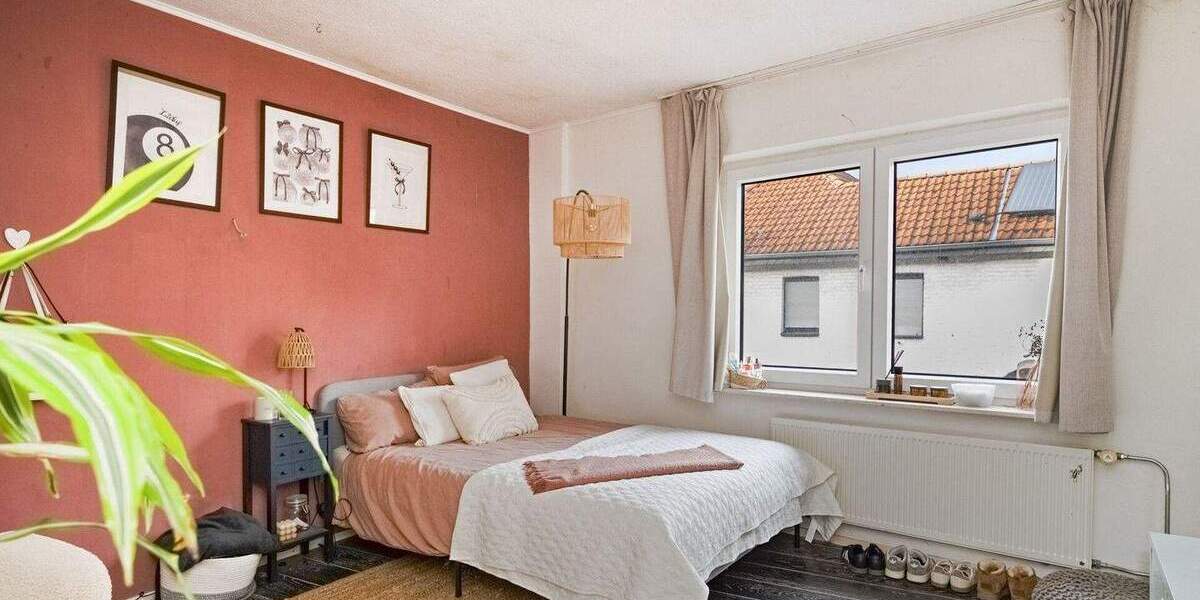 Mehrfamilienhaus, Wohnhaus Gangelt / Breberen Breberen - 7 Zimmer, 166 m&sup2;, 169.000&euro; | Angebot:25780710