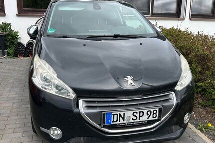 Peugeot 208 129.000 km 3.799 &euro; Nideggen 52385