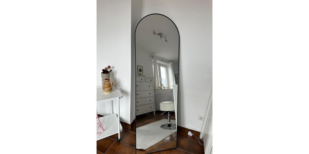 Etagenwohnung Aachen Aachen-Mitte - 1 Zimmer, 70 m&sup2;, 1.250&euro; | Angebot:25941048