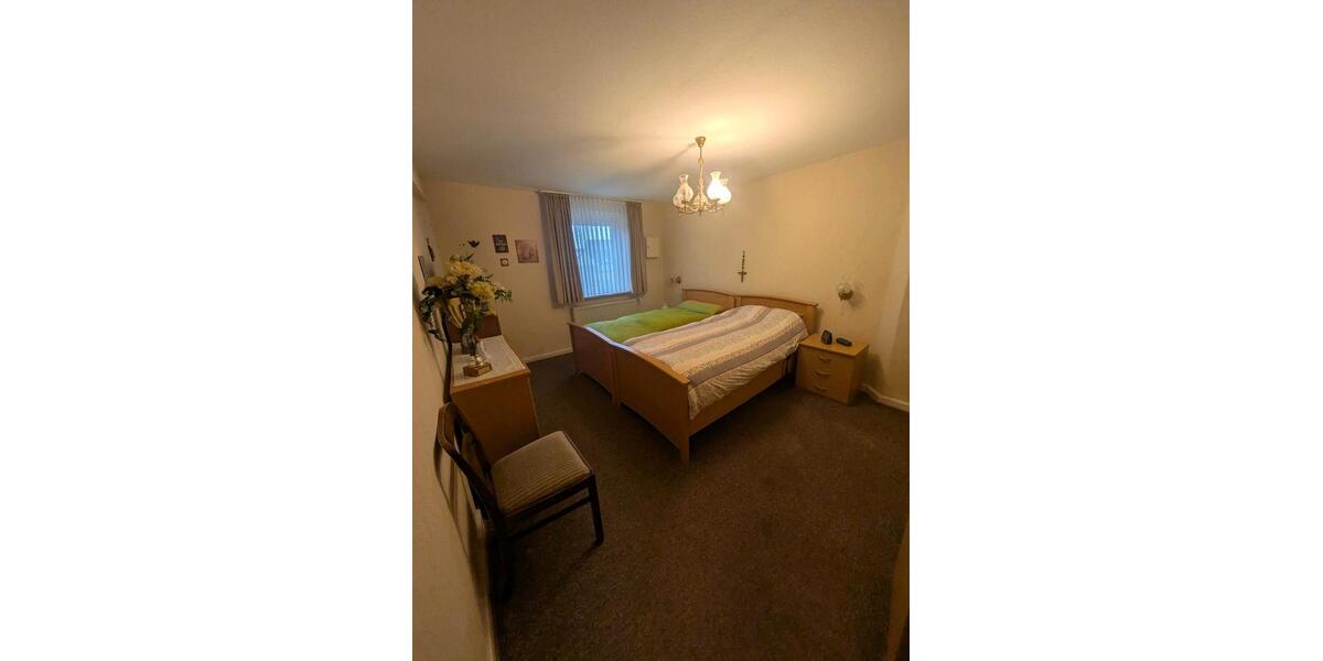 Reihenhaus Jülich - 6 Zimmer, 130 m&sup2;, 230.000&euro; | Angebot:27244453