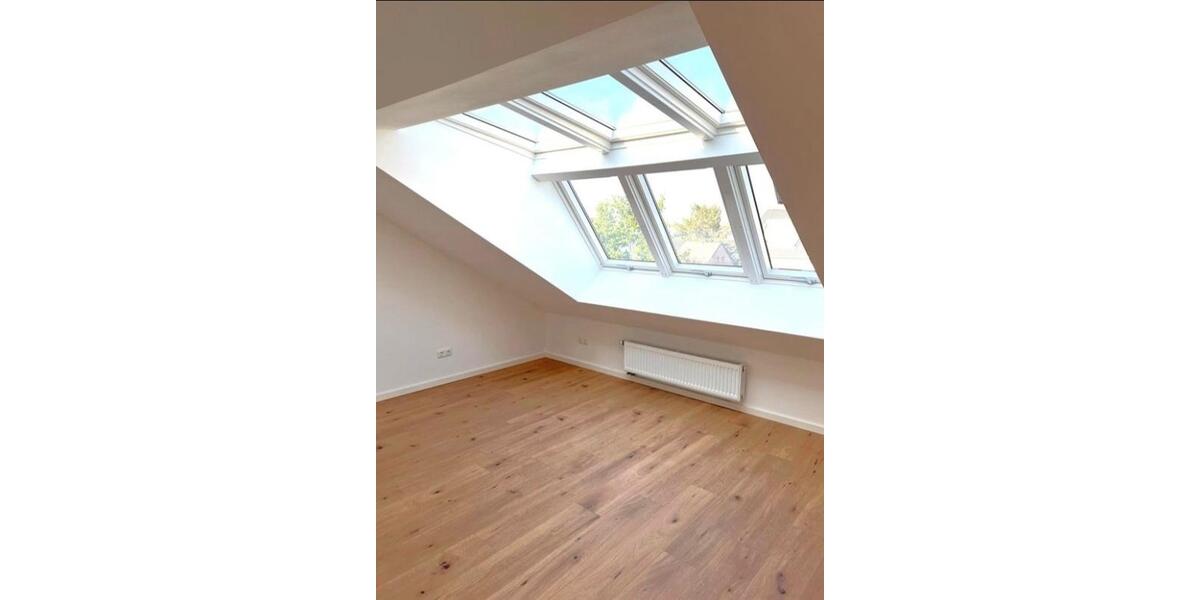 Dachgeschoßwohnung Düren - 3 Zimmer, 75 m&sup2;, 749&euro; | Angebot:25308637