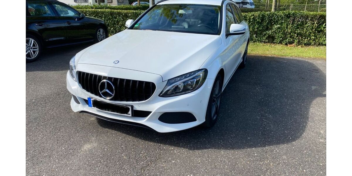 Mercedes-Benz C 220 176.551 km 15.300 &euro; Düren 52355
