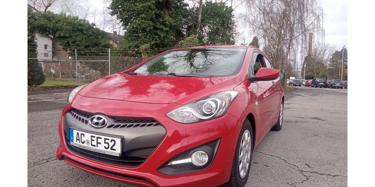 Hyundai i30 130.000 km 4.999 &euro; Herzogenrath 52134