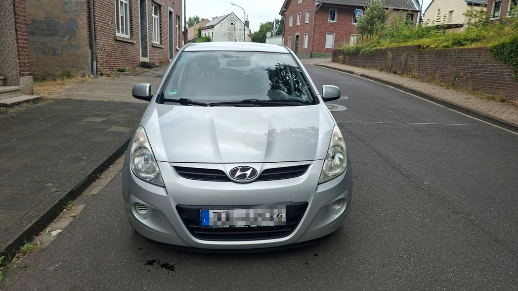 Hyundai i20 208.653 km 2.200 &euro; Jülich 52428