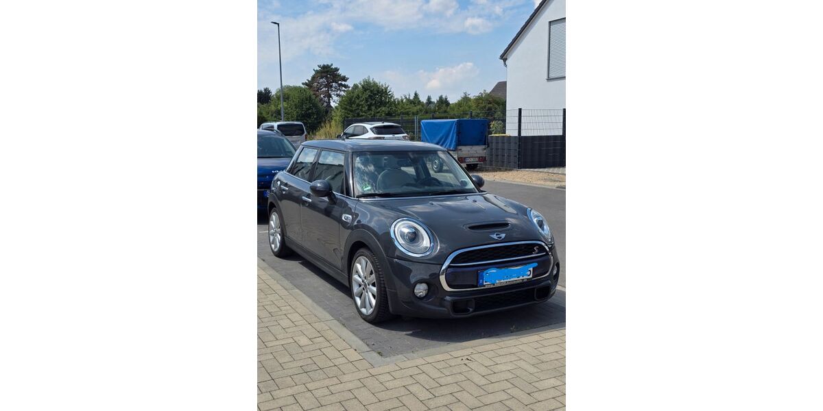 Mini Cooper SD 76.940 km 15.900 &euro; Bedburg 50181