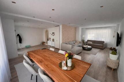 Haus Elsdorf - 4 Zimmer, 129 m&sup2;, 1.550&euro; | Angebot:26037342