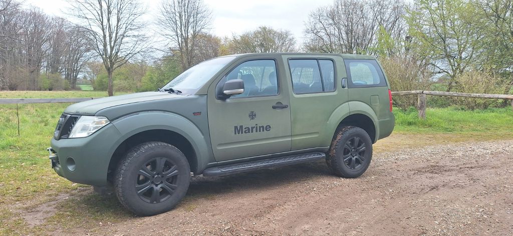 Nissan Pathfinder 131.000 km 19.900 &euro; Geilenkirchen 52511