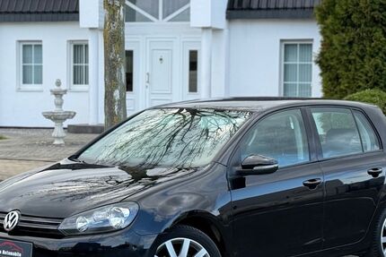 VW Golf 120.000 km 6.490 &euro; Jülich 52428
