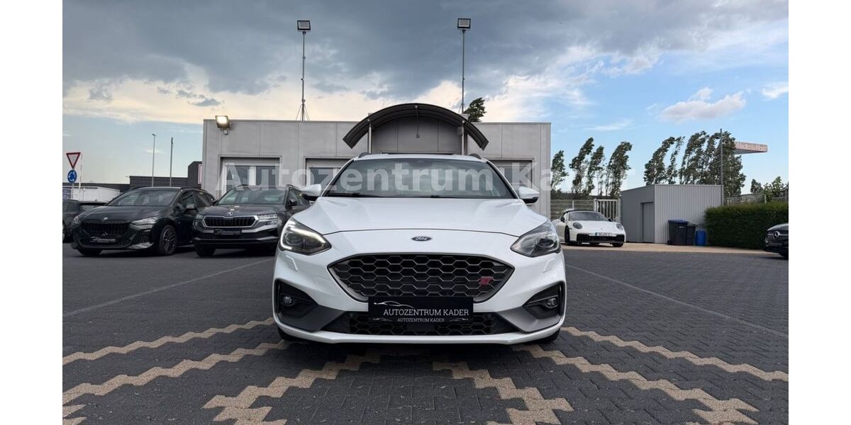 Ford Focus 100.000 km 19.900 &euro; Eschweiler 52249