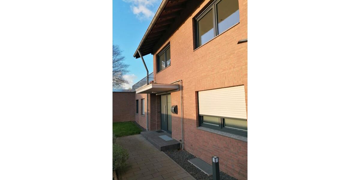 Etagenwohnung Bedburg - 4 Zimmer, 106 m&sup2;, 900&euro; | Angebot:26042229