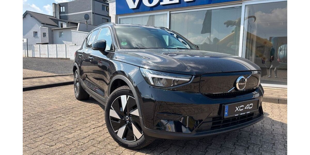 Volvo XC40 6.634 km 46.900 &euro; Düren 52351