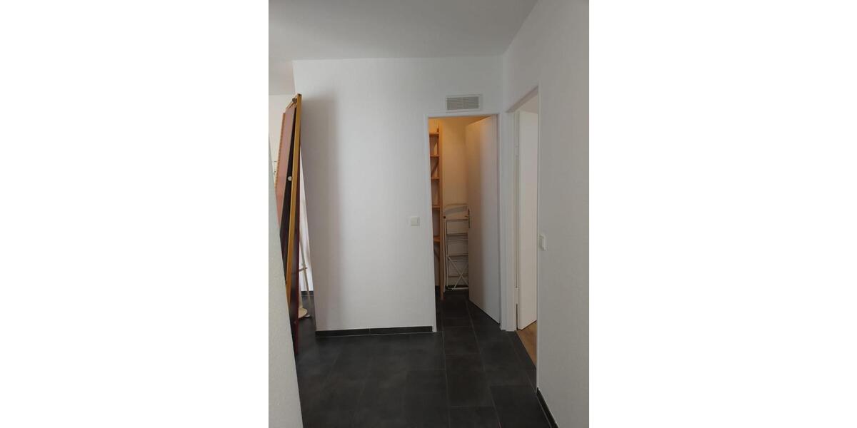 Etagenwohnung Aachen Aachen-Mitte - 2 Zimmer, 75 m&sup2;, 750&euro; | Angebot:25325574