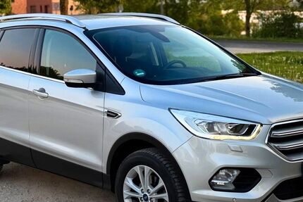 Ford Kuga 57.000 km 13.400 &euro; Jülich 52428
