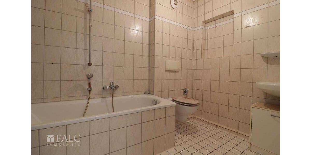 Etagenwohnung Stolberg (Rheinland) - 2 Zimmer, 65 m&sup2;, 520&euro; | Angebot:25720438