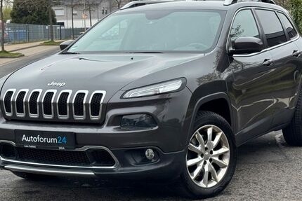 Jeep Cherokee 200.000 km 8.899 &euro; Jülich 52428