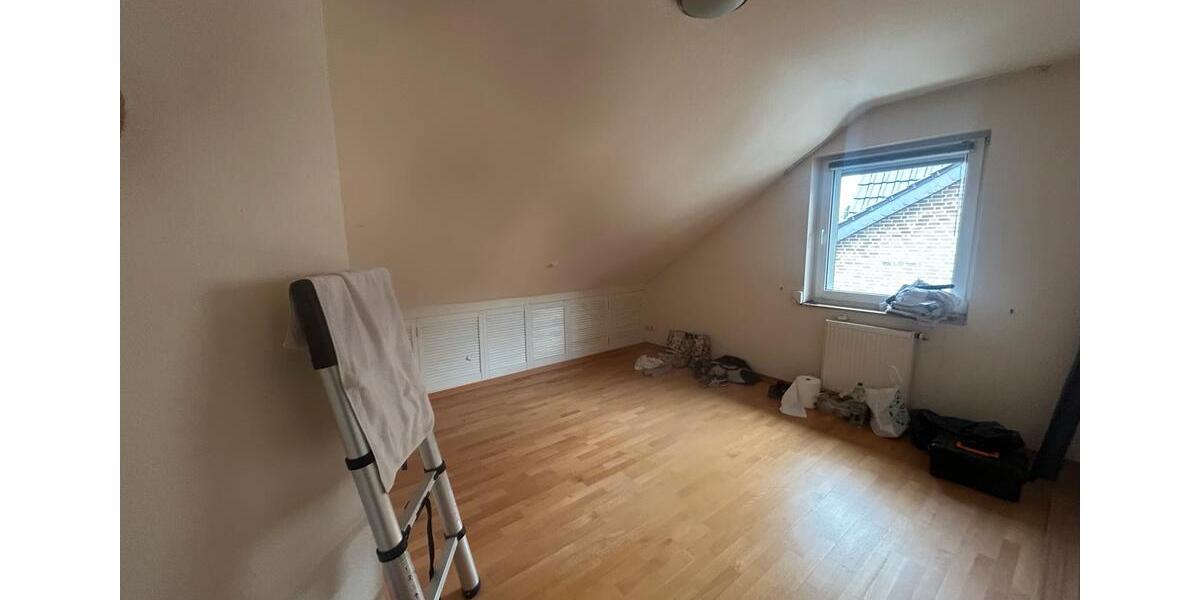 Dachgeschoßwohnung Aachen Aachen-Mitte - 3 Zimmer, 54 m&sup2;, 850&euro; | Angebot:26019137