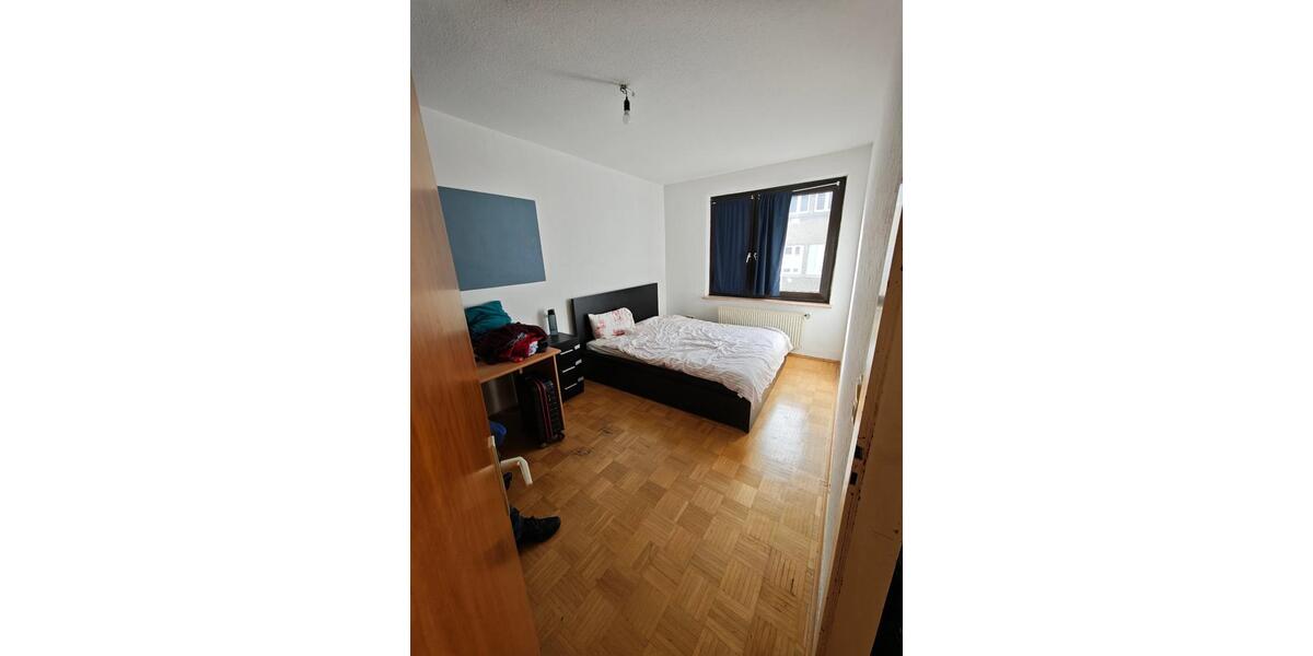 Etagenwohnung Aachen Aachen-Mitte - 3 Zimmer, 68 m&sup2;, 700&euro; | Angebot:25784095