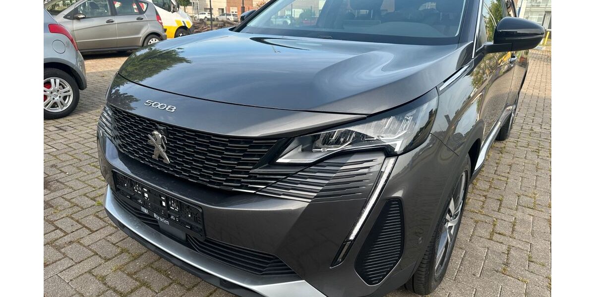 Peugeot 5008 74.000 km 26.999 &euro; würselen 52146