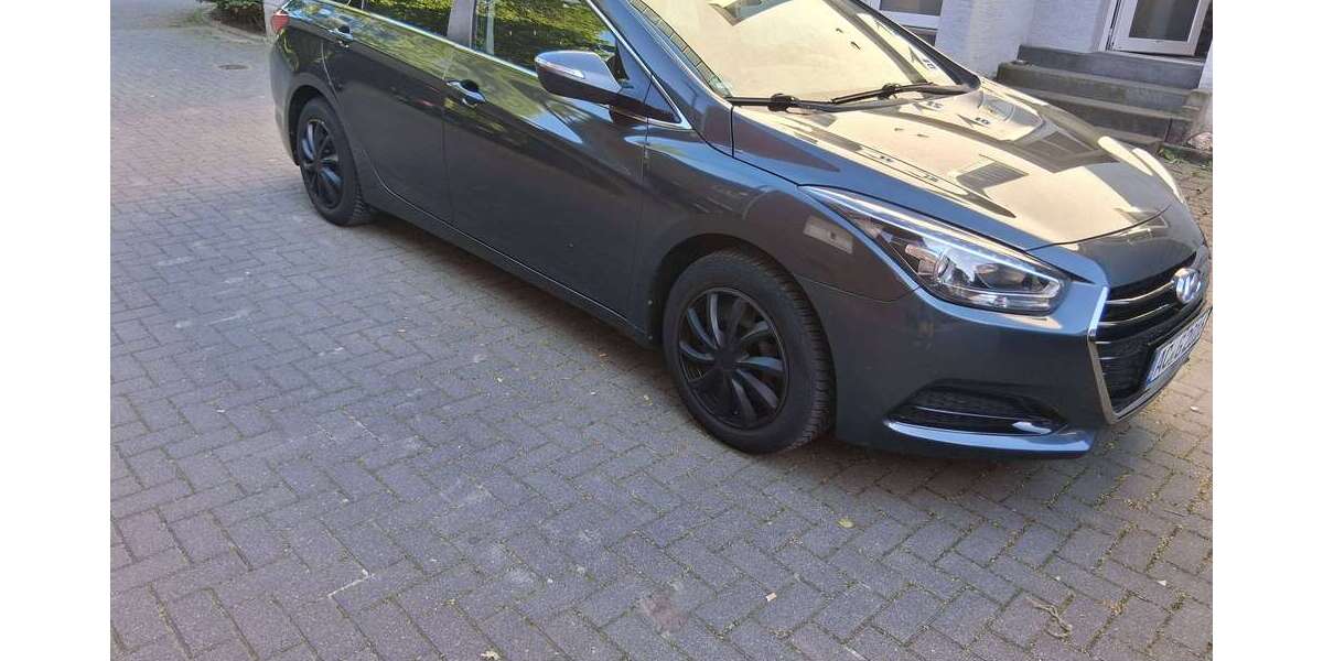 Hyundai i40 163.000 km 7.000 &euro; Baesweiler, Stadt 52499