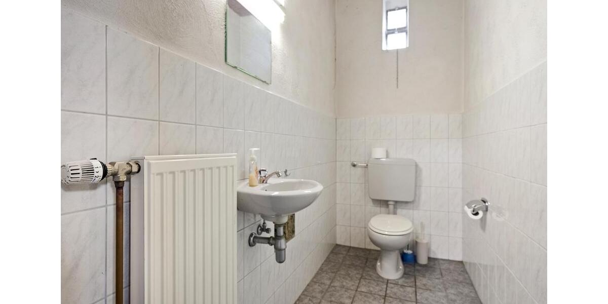 Einfamilienhaus Gangelt - 6 Zimmer, 220 m&sup2;, 2.400&euro; | Angebot:25160824