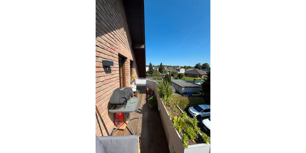 Dachgeschoßwohnung Düren Mariaweiler-Hoven - 3 Zimmer, 71 m&sup2;, 192.000&euro; | Angebot:27114755