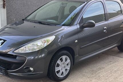 Peugeot 206 105.000 km 3.000 &euro; Aachen 52070