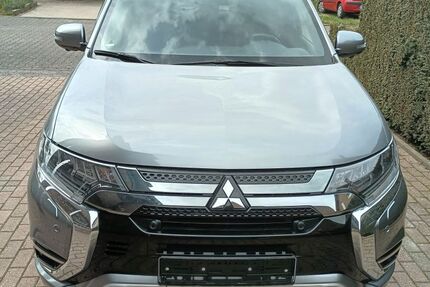 Mitsubishi Outlander 64.000 km 18.700 &euro; Niederzier 52382