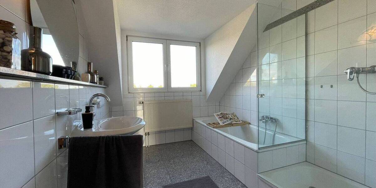 Etagenwohnung Alsdorf - 5 Zimmer, 123 m&sup2;, 275.000&euro; | Angebot:26036837