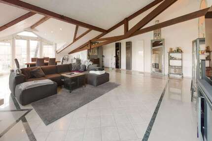 Wohnung Bedburg - 4 Zimmer, 204 m&sup2;, 349.000&euro; | Angebot:26064747