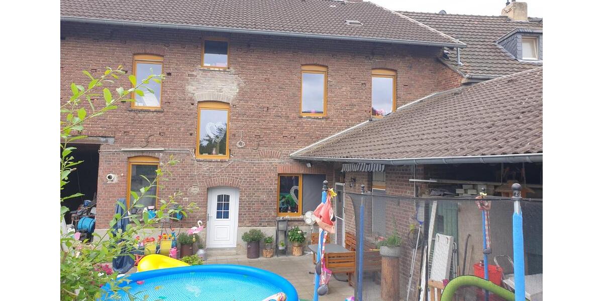 Einfamilienhaus Linnich - 8 Zimmer, 150 m&sup2;, 420.000&euro; | Angebot:25282171