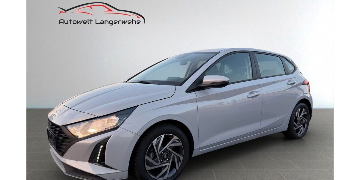 Hyundai i20 8.635 km 16.499 &euro; Langerwehe 52379