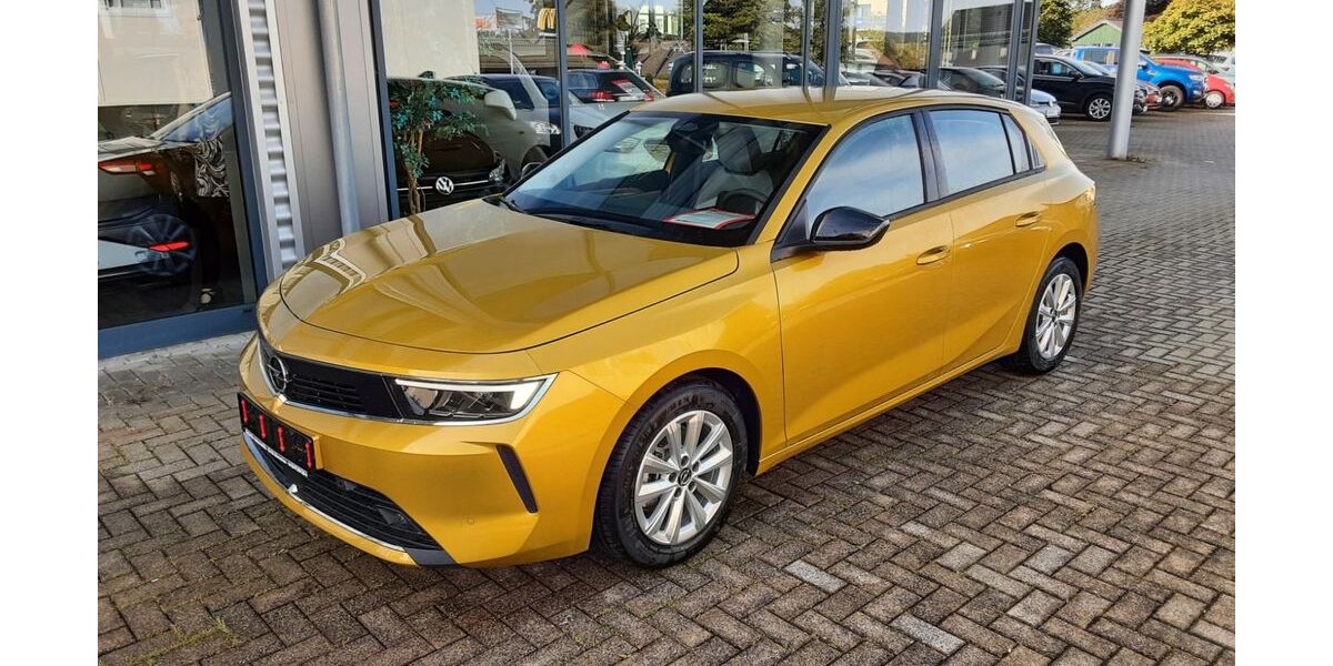 Opel Astra 15.500 km 17.990 &euro; Monschau (bei Aachen) 52156