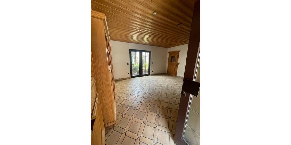 Mehrfamilienhaus, Wohnhaus Erkelenz - 8 Zimmer, 199 m&sup2;, 328.000&euro; | Angebot:25695072