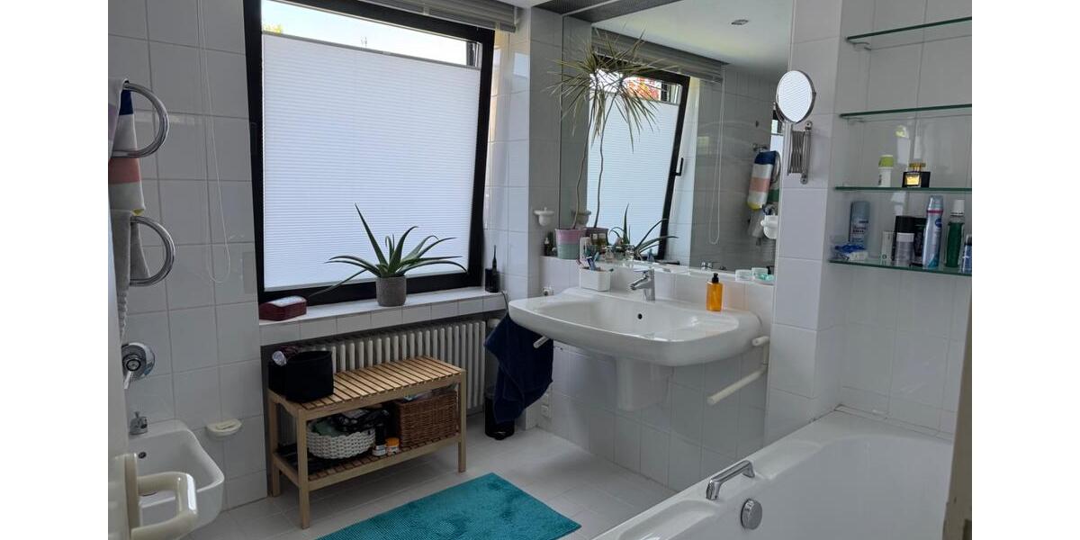 Reihenhaus Aachen Aachen-Mitte - 6 Zimmer, 172 m&sup2;, 2.500&euro; | Angebot:26696133