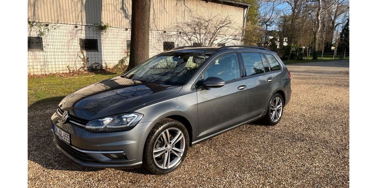 VW Golf 130.000 km 12.600 &euro; Düren 52355