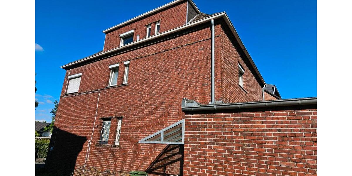 Einfamilienhaus Geilenkirchen - 10 Zimmer, 140 m&sup2;, 420.000&euro; | Angebot:26004373