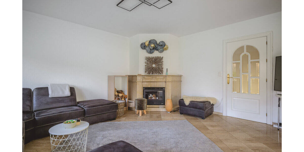 Einfamilienhaus Aachen Aachen-Mitte - 8 Zimmer, 255 m&sup2;, 739.000&euro; | Angebot:26176734